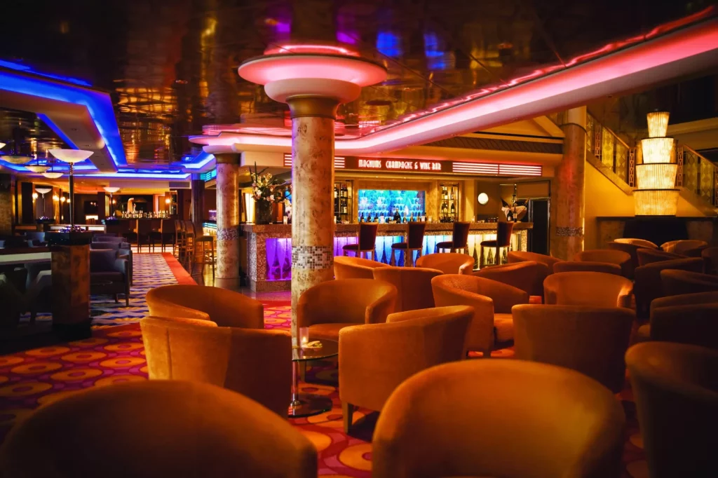 ncl pearl public bar central jw