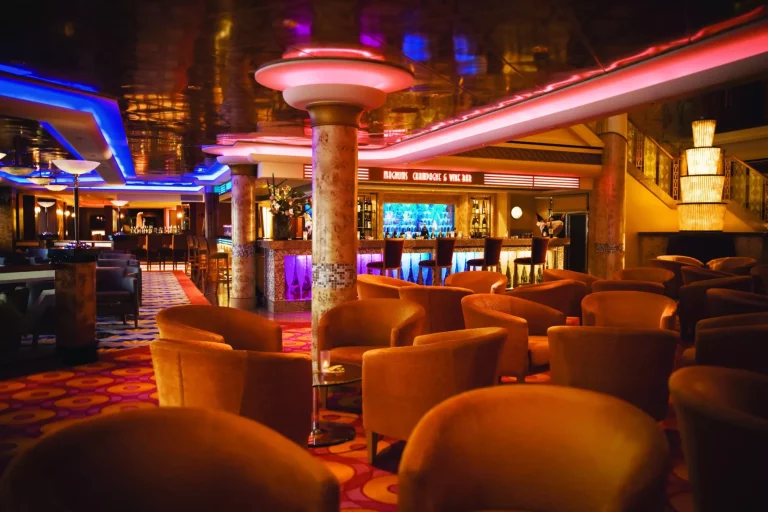 ncl pearl public bar central jw